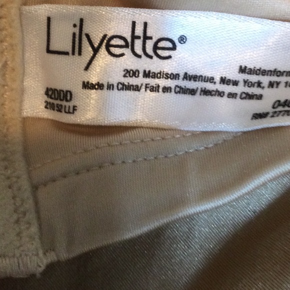 Lilyette Beige underwire bra no padding stretchable cup. - Picture 3 of 4